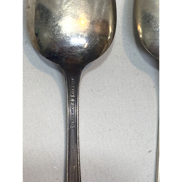 3 Gorham Silver VANITY FAIR Silverplate Teaspoons & 1 Butter Knife 1923 - Picture 5 of 7